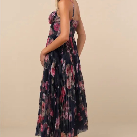 Lulu's Dark Blue Floral Pleated Midi Dress - Picture 4 of 6